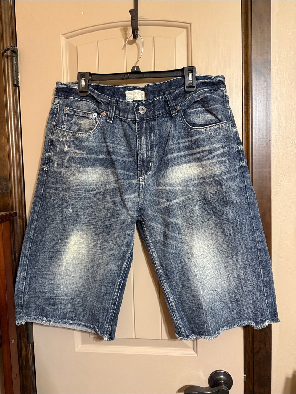 Ecko Unltd Men’s Denim Shorts Distressed Raw Hem Blue Jean Shortst